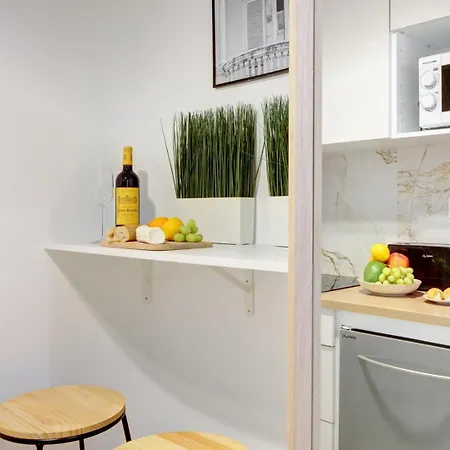 Marie Stuart Montorgueil Elegance * Paris